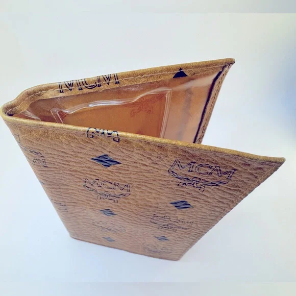 MCM Long Wallet Passport Holder Cognac Visetos Germany Authentic Vintage MCM - Picture 4 of 14